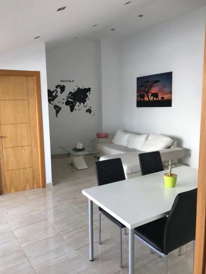 Apartamento Atico Aviles รอนดา ภายนอก รูปภาพ