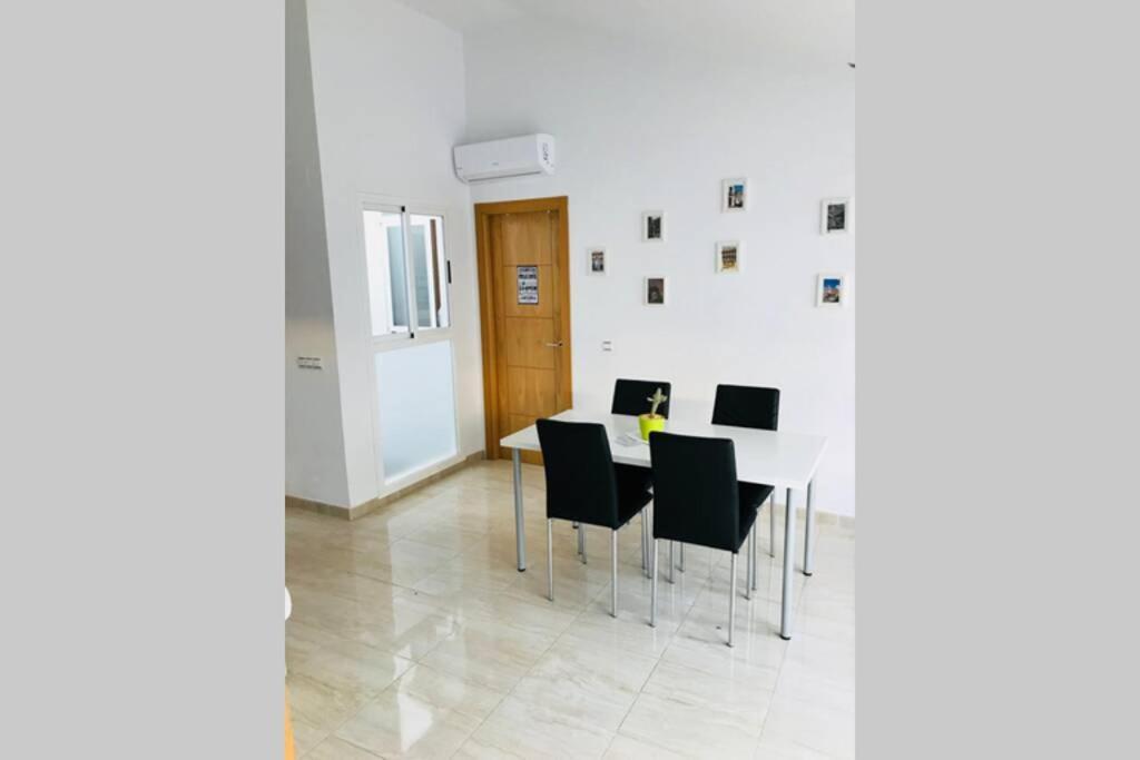 Apartamento Atico Aviles รอนดา ภายนอก รูปภาพ