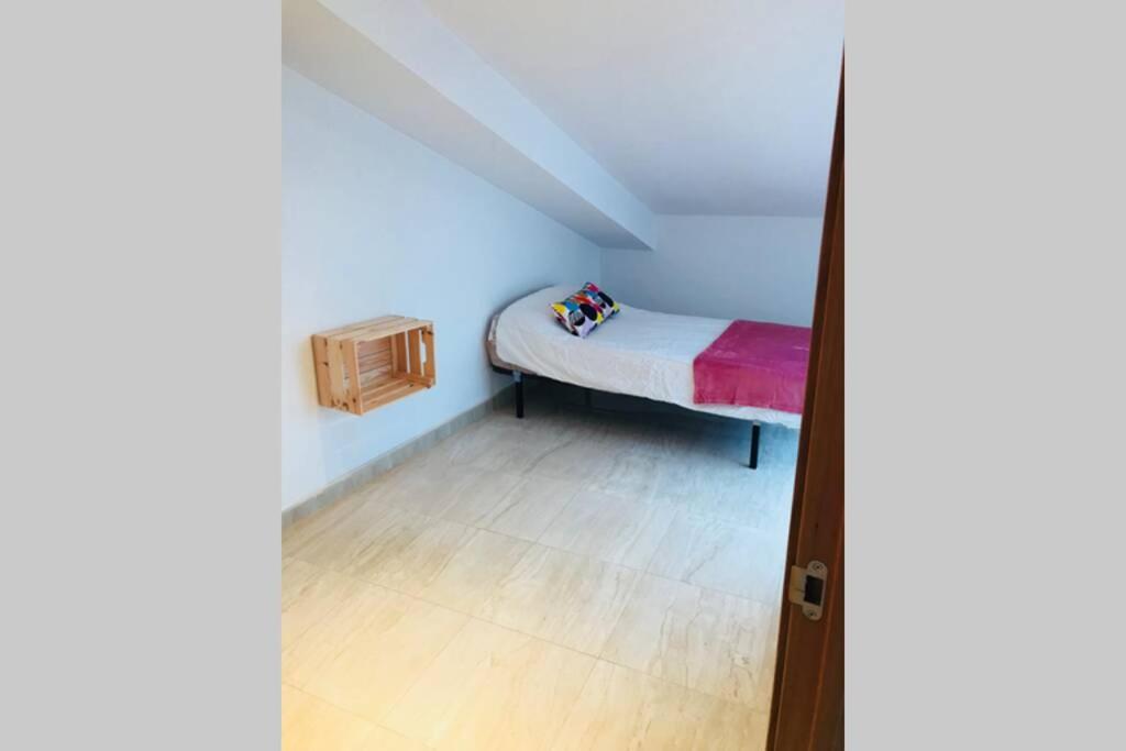 Apartamento Atico Aviles รอนดา ภายนอก รูปภาพ